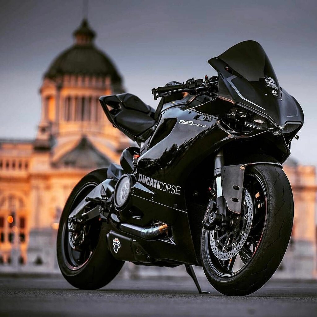 Thunderstrike R 900